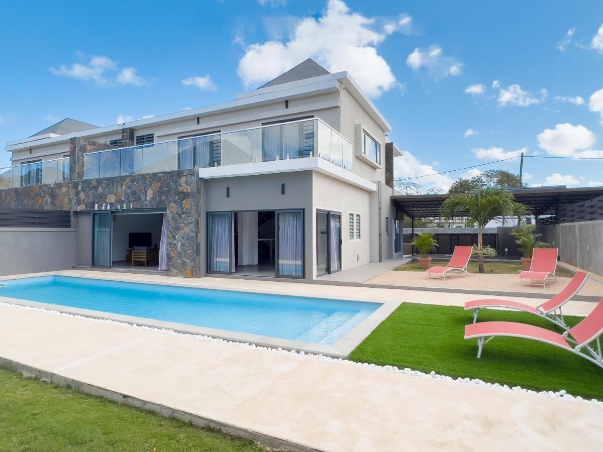 Spacious 4 Bedrooms Villa With Infinity Pool Grand Baie Exterior foto